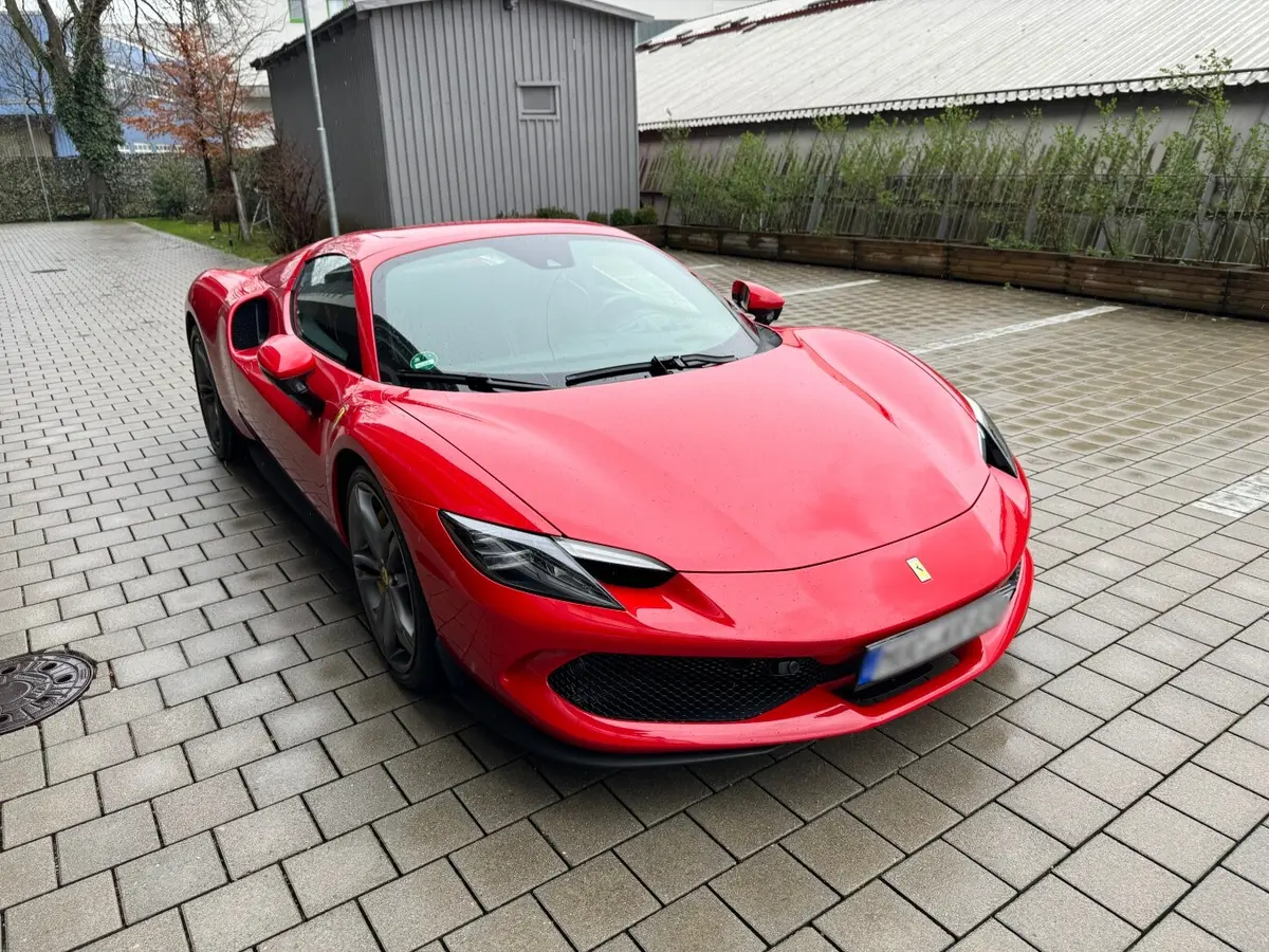 Ferrari 296 GTS Spider 2024, extérieur — Nice Super Car Rental, Nice