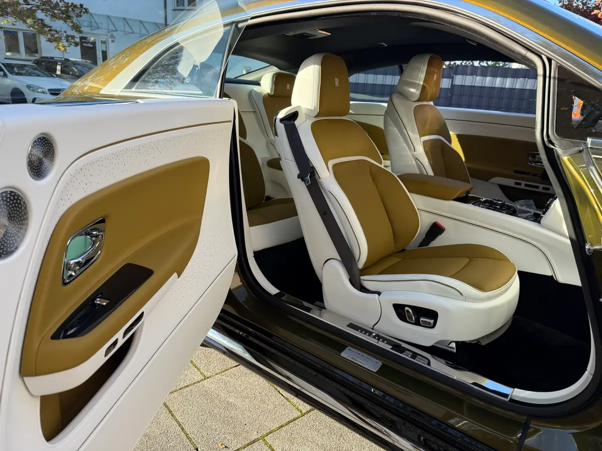Rolls-Royce Spectre 2024, extérieur — Nice Super Car Rental, Nice